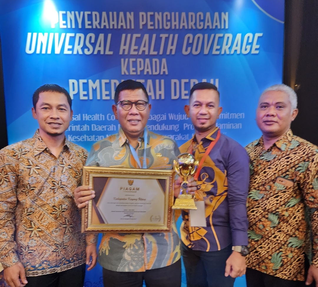 Bupati Citra Duani Terima Uhc Award 2023 Dari Wapres Kh Maruf Amin